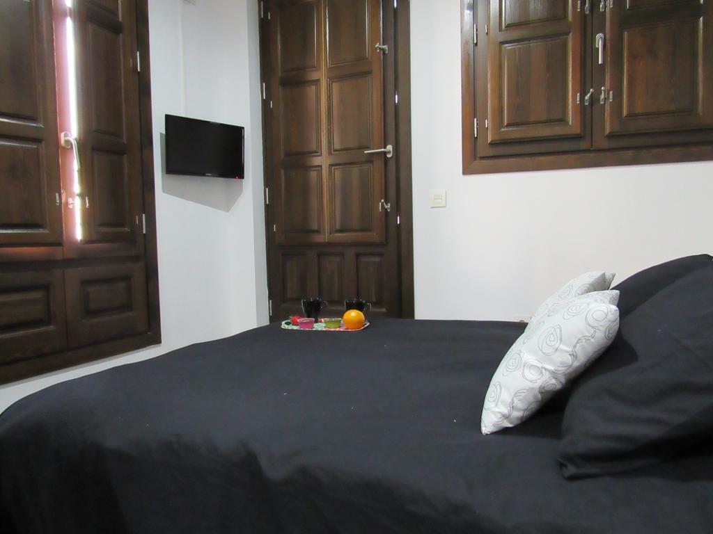 Apartamentos Iliberis Granada Bagian luar foto