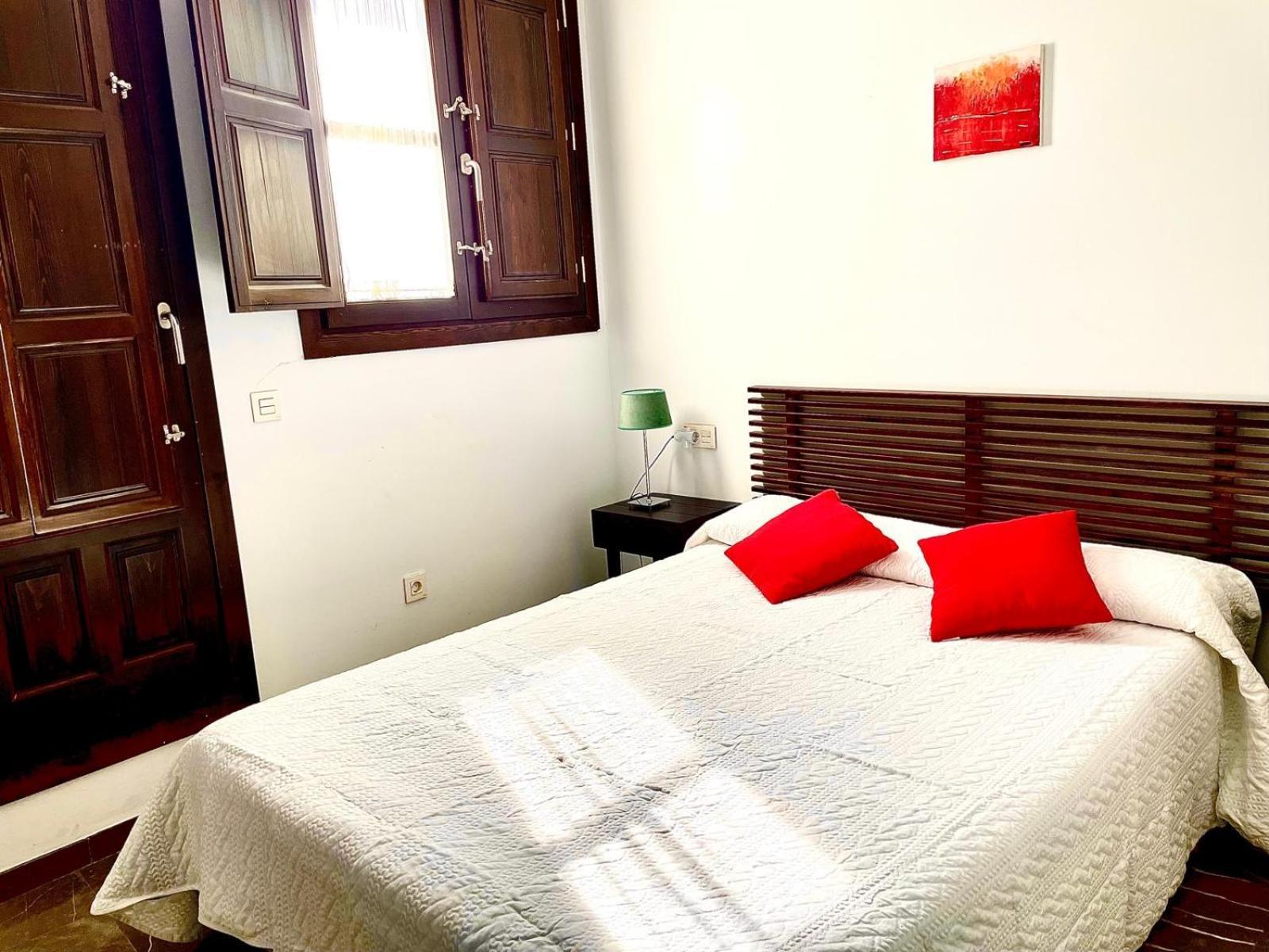 Apartamentos Iliberis Granada Bagian luar foto