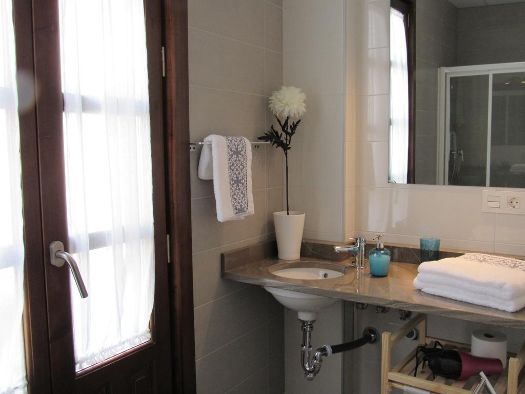 Apartamentos Iliberis Granada Ruang foto