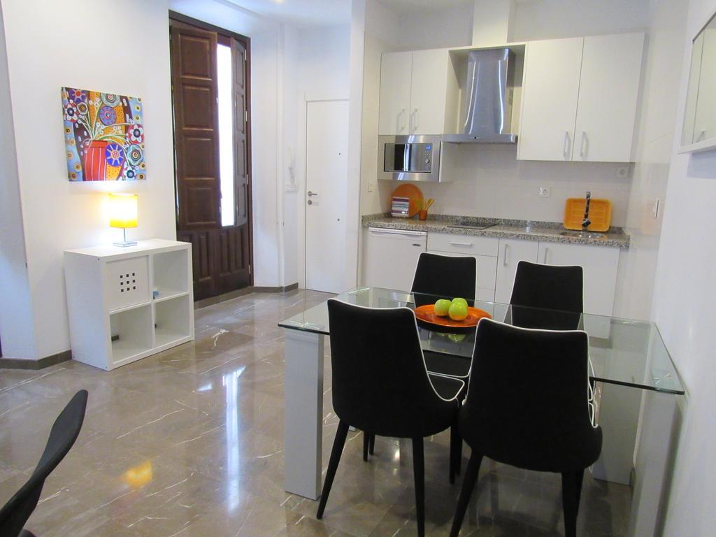 Apartamentos Iliberis Granada Ruang foto