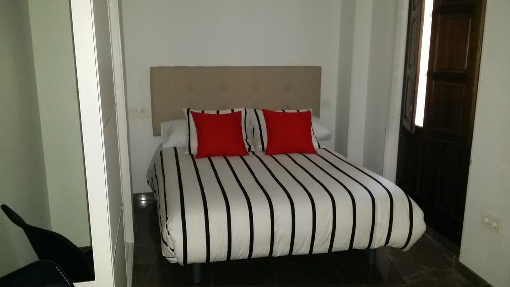 Apartamentos Iliberis Granada Bagian luar foto